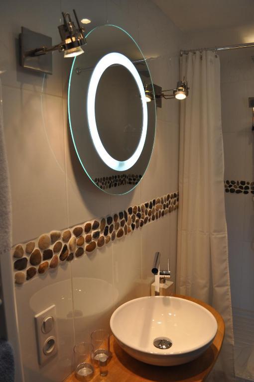 Le Petit Kerangoi Bed & Breakfast ปง-ตาเวน ภายนอก รูปภาพ